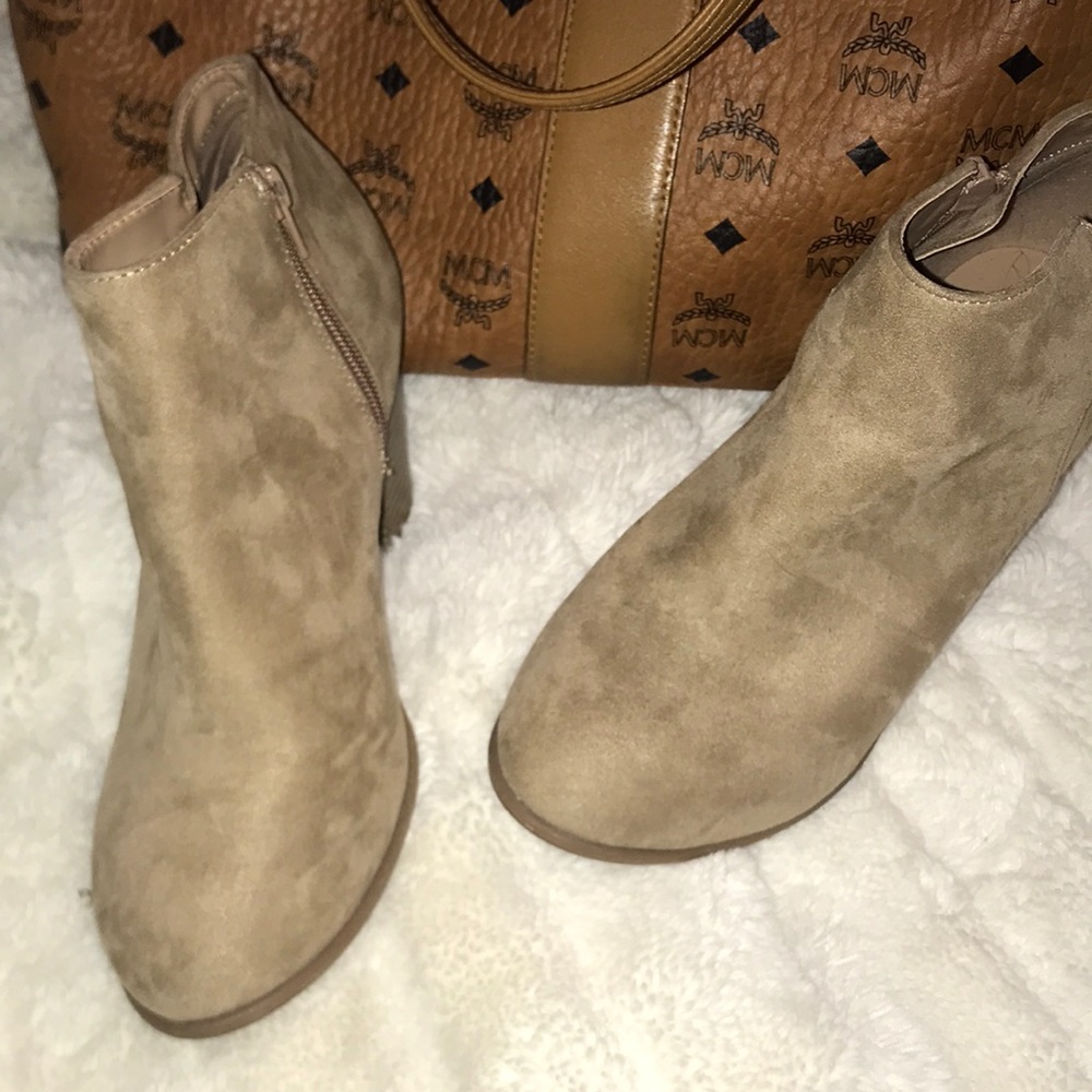 Old Navy Beige Ankle Booties